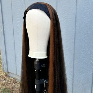 Yaki Straight Head band Wig In Black & Brown 28 Inch (No Offers)